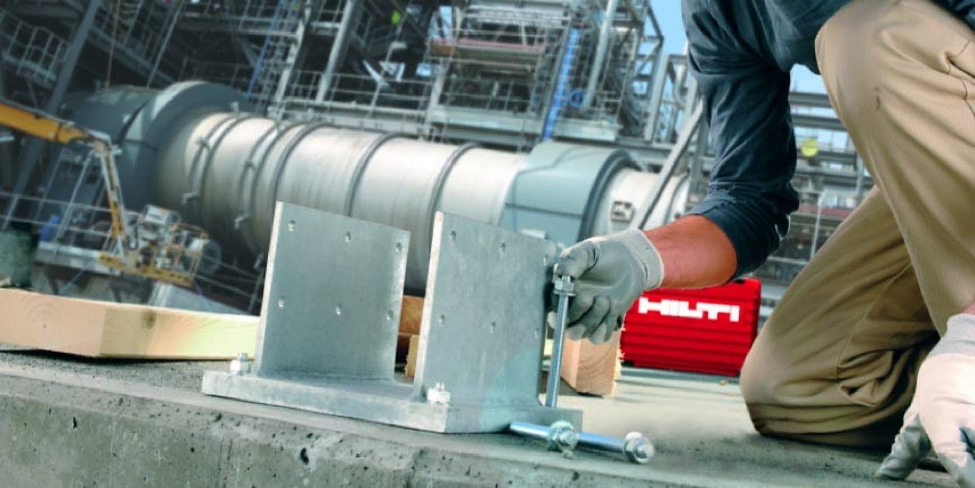 Megoldásaink téglába és betonba történő rögzítéstechnikai méretezéshez