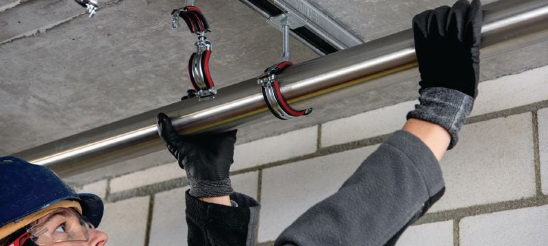 MP-U-I Gyorsbefogó csőbilincs Galvanizált csőbilincs hangszigetelő betéttel és gyorszárral a közepes igénybevételű munkák hatékonyságához Alkalmazások 1